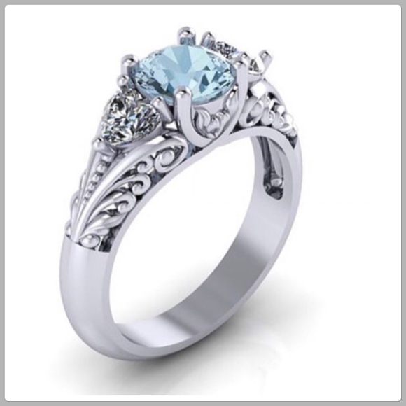 Fine Jewelry Jewelry - 🆕925 NWT Stunning Aquamarine Sterling Silver Ring